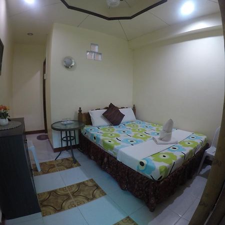 D'Lucky Garden Inn & Suites Tiniguiban 外观 照片