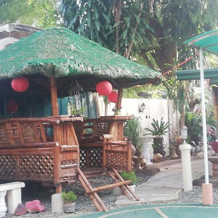 D'Lucky Garden Inn & Suites Tiniguiban 外观 照片