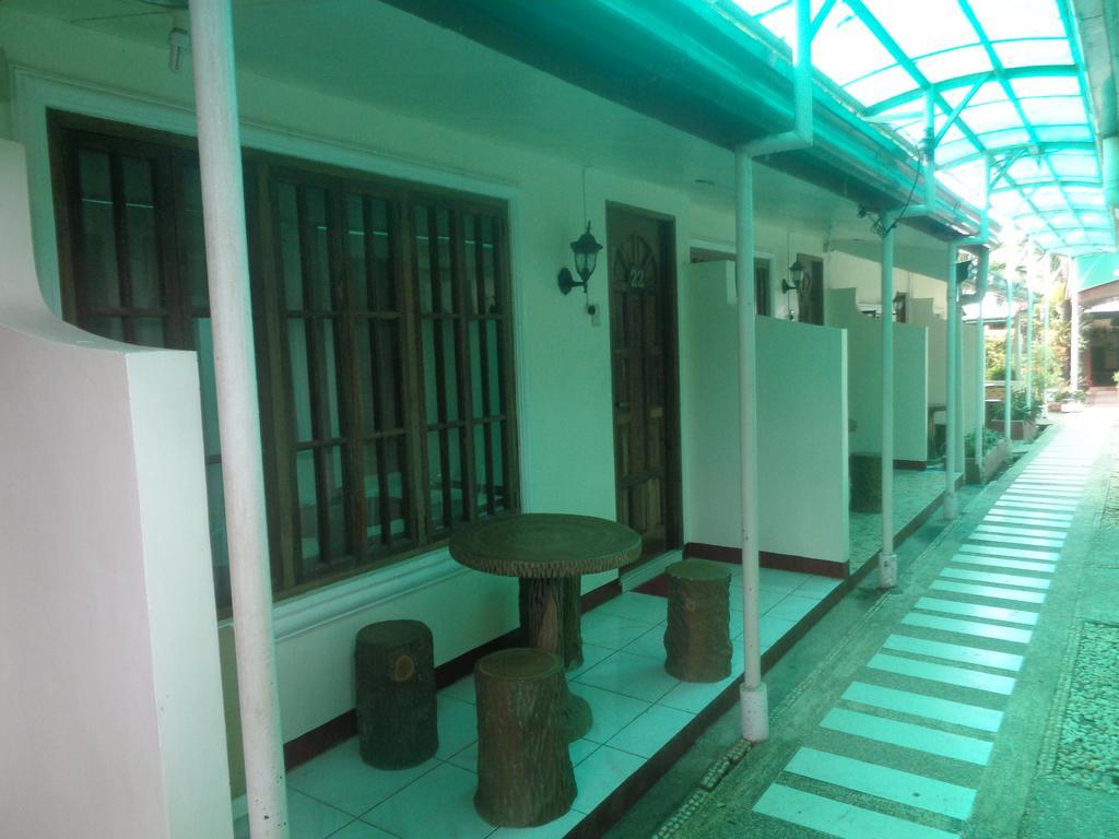 D'Lucky Garden Inn & Suites Tiniguiban 外观 照片