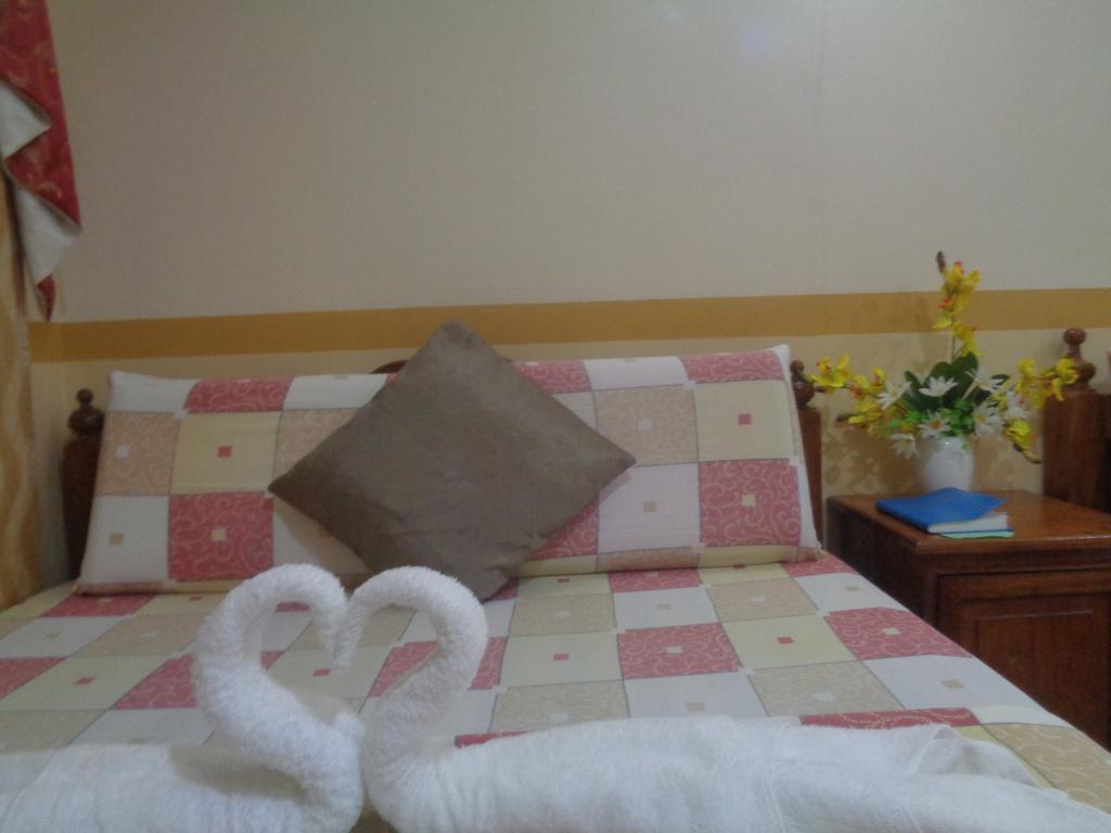 D'Lucky Garden Inn & Suites Tiniguiban 外观 照片