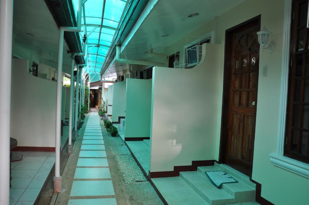 D'Lucky Garden Inn & Suites Tiniguiban 外观 照片