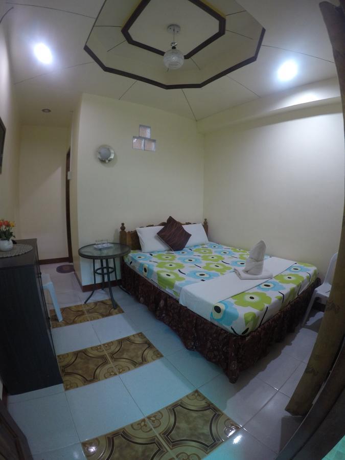 D'Lucky Garden Inn & Suites Tiniguiban 外观 照片
