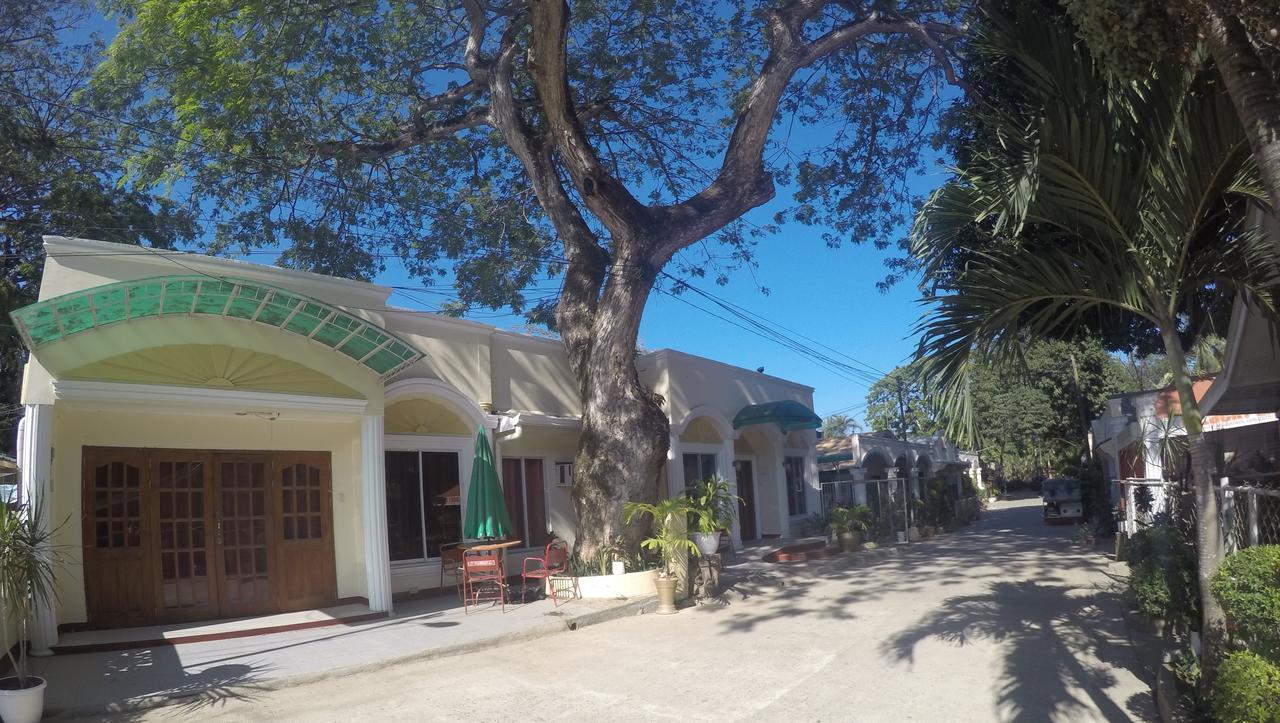 D'Lucky Garden Inn & Suites Tiniguiban 外观 照片