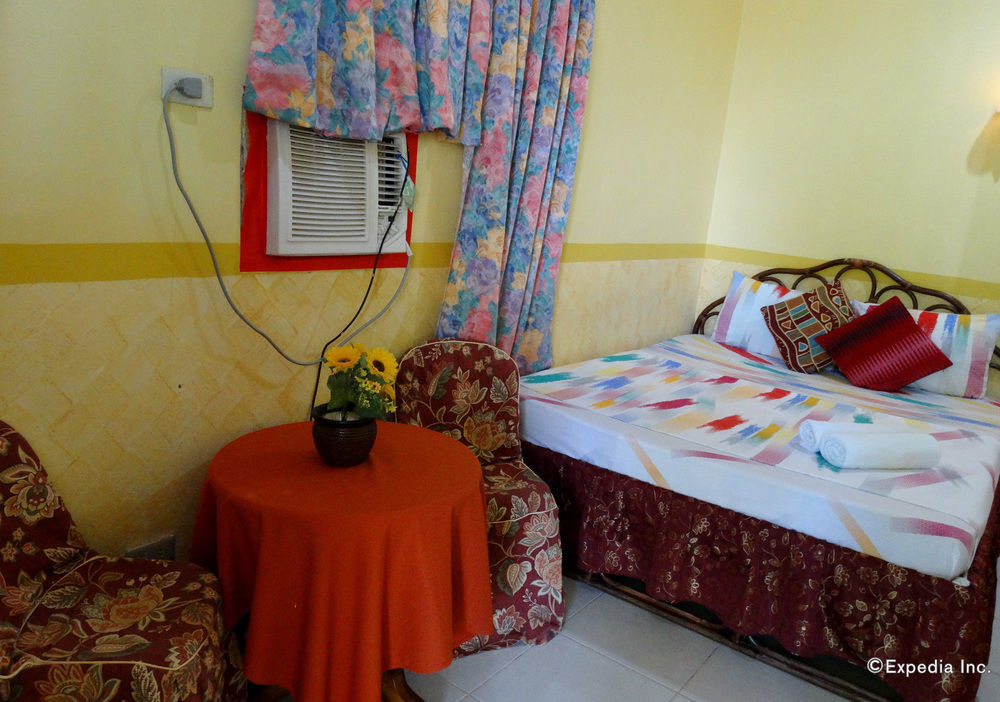 D'Lucky Garden Inn & Suites Tiniguiban 外观 照片