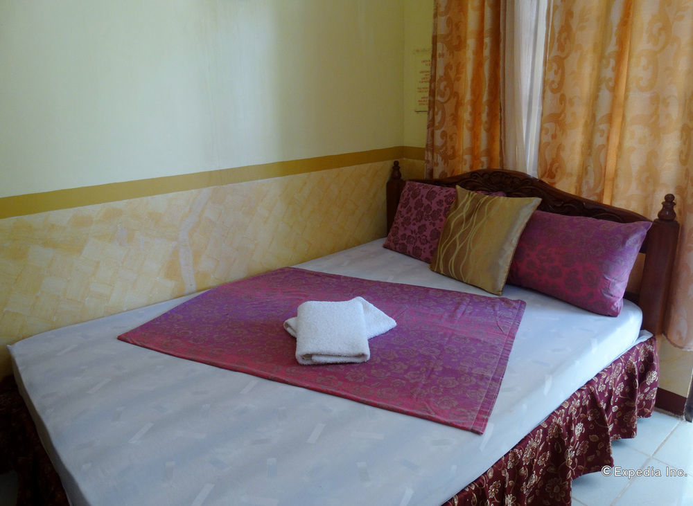 D'Lucky Garden Inn & Suites Tiniguiban 外观 照片