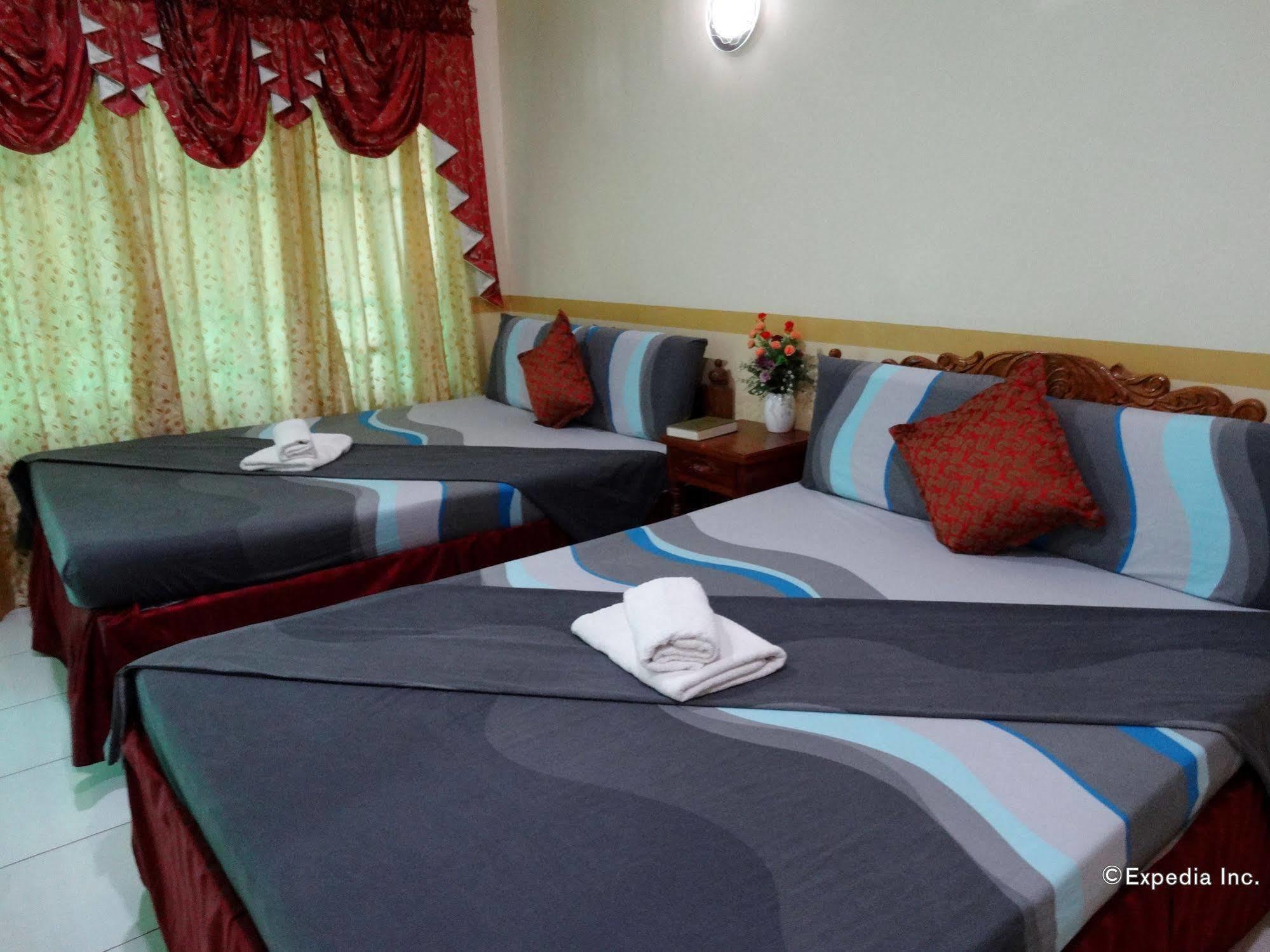 D'Lucky Garden Inn & Suites Tiniguiban 外观 照片