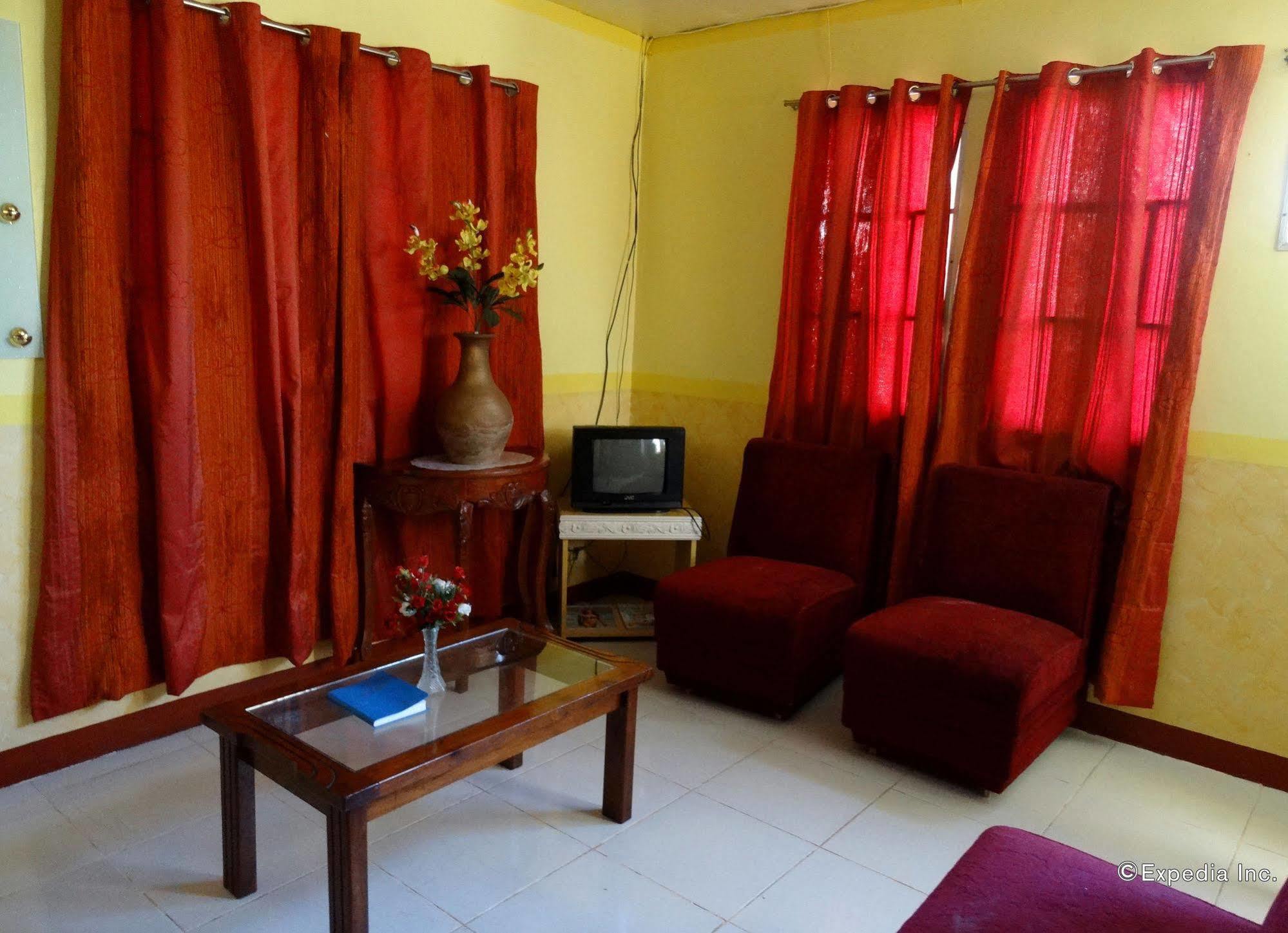 D'Lucky Garden Inn & Suites Tiniguiban 外观 照片