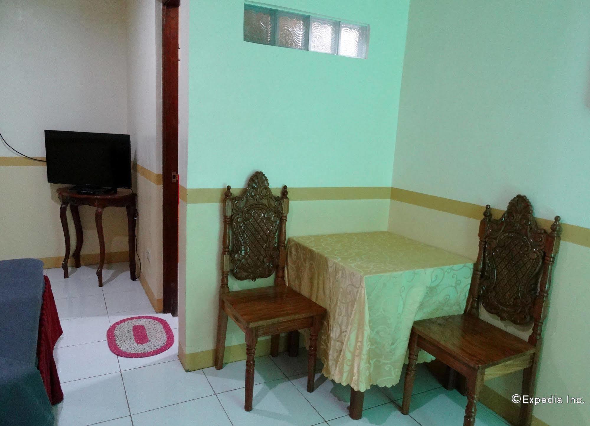 D'Lucky Garden Inn & Suites Tiniguiban 外观 照片
