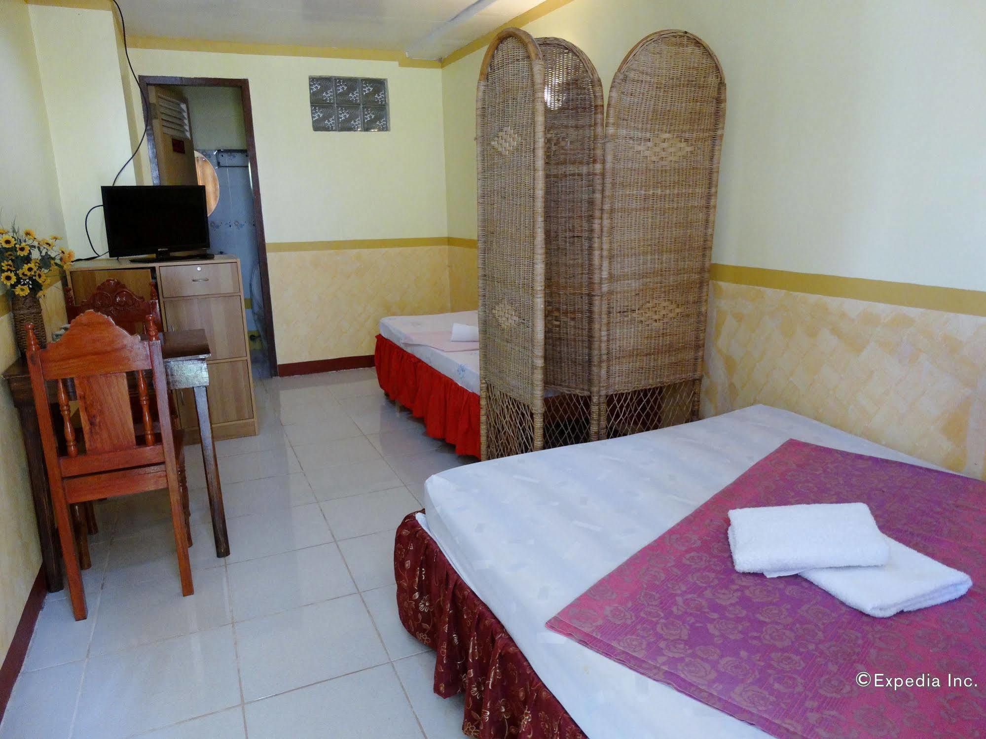 D'Lucky Garden Inn & Suites Tiniguiban 外观 照片
