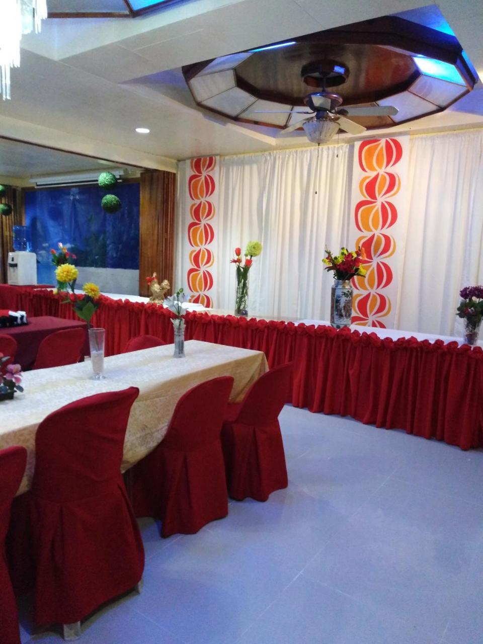 D'Lucky Garden Inn & Suites Tiniguiban 外观 照片